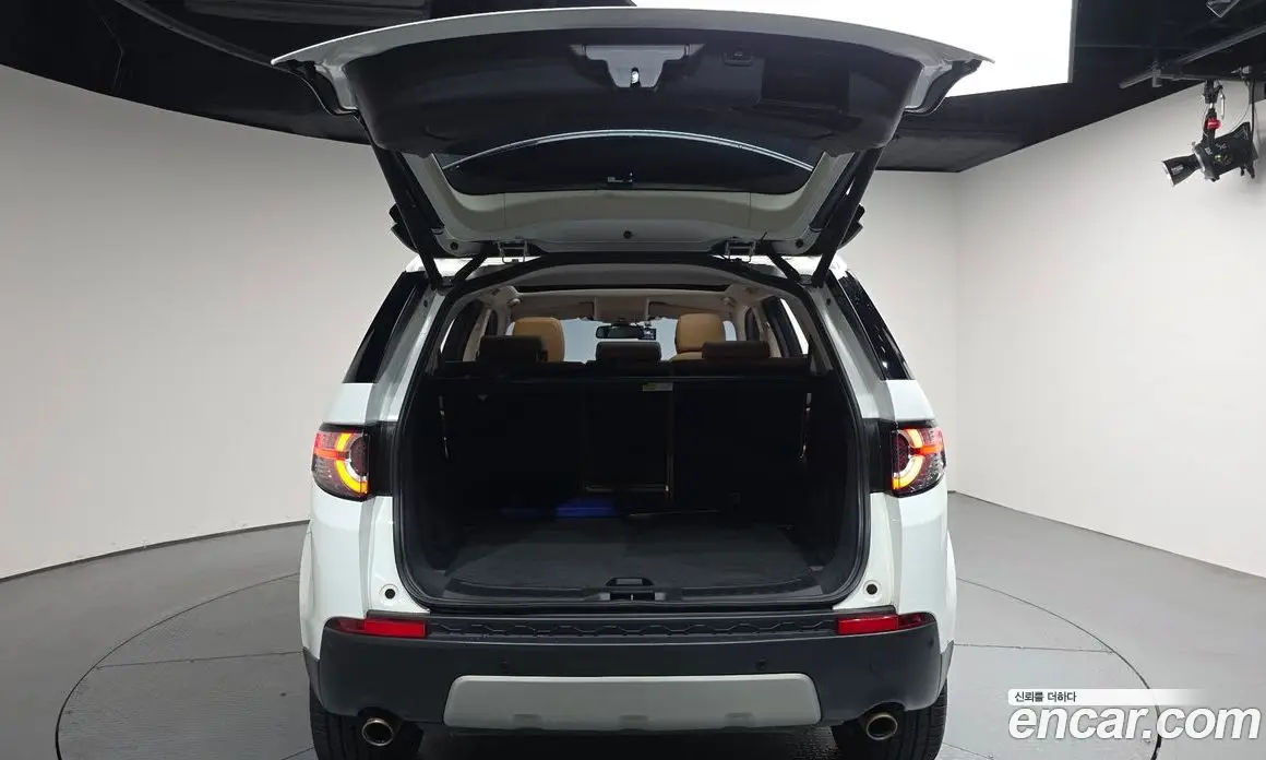 Land Rover Discovery Sport 2018 2.0 автомат (гидро), фото 25