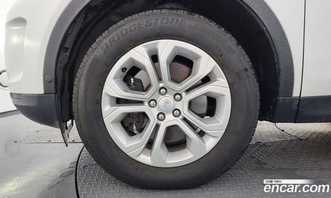 Land Rover Discovery Sport 2021 2.0 автомат (гидро), фото 5