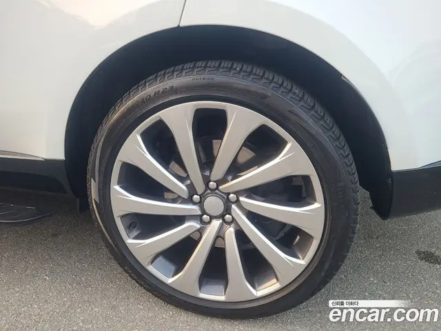 Land Rover Range Rover 2023 4.4 автомат (гидро), миниатюра 12