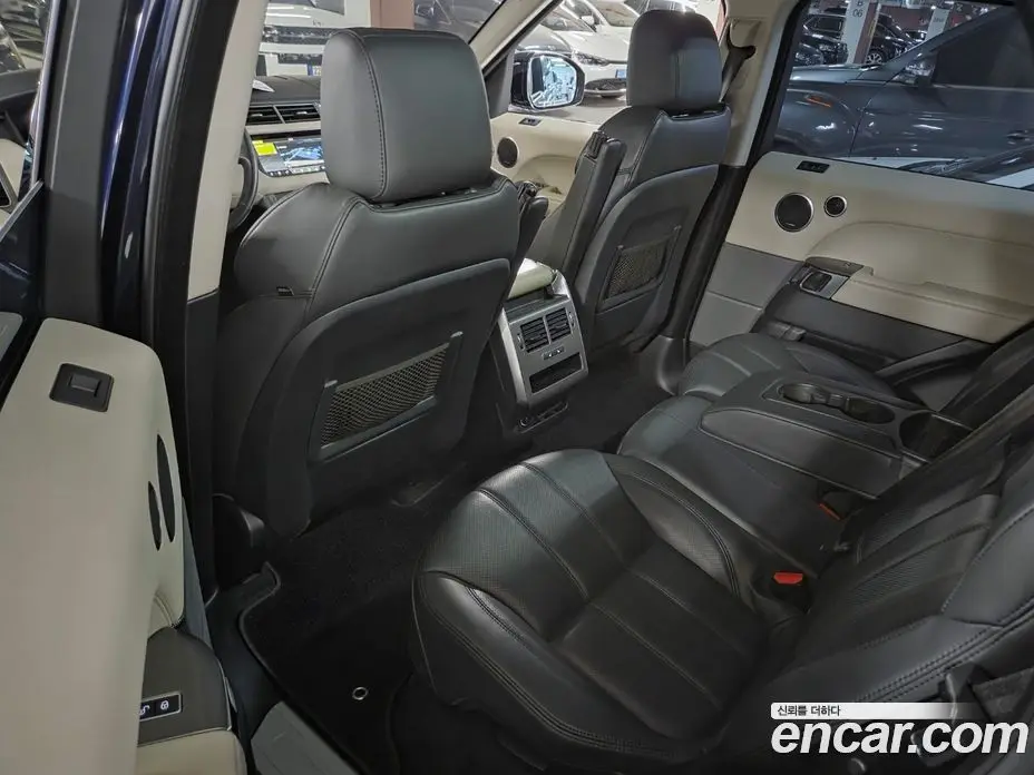 Land Rover Range Rover Sport 2017 3.0 автомат (гидро), фото 17