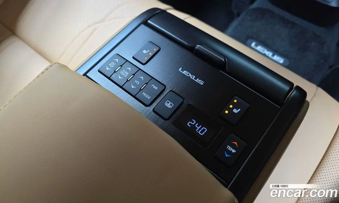 Lexus ES 2023 2.5 автомат (гидро), фото 28