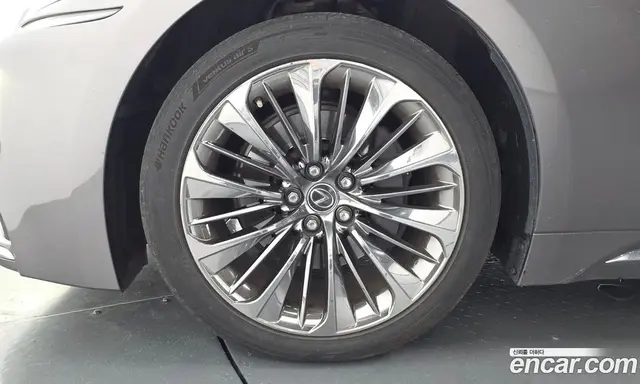 Lexus LS 2019 3.5 автомат (гидро), миниатюра 5