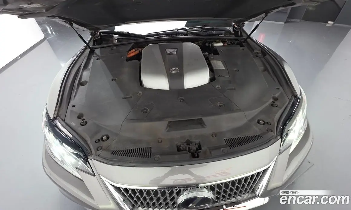 Lexus LS 2019 3.5 автомат (гидро), фото 6