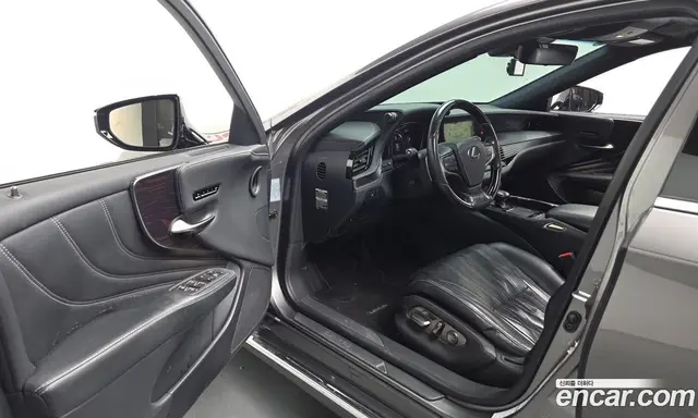 Lexus LS 2019 3.5 автомат (гидро), миниатюра 10