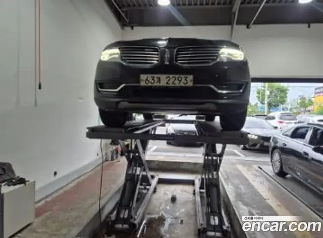 Lincoln MKX, 2017, 128 202 км