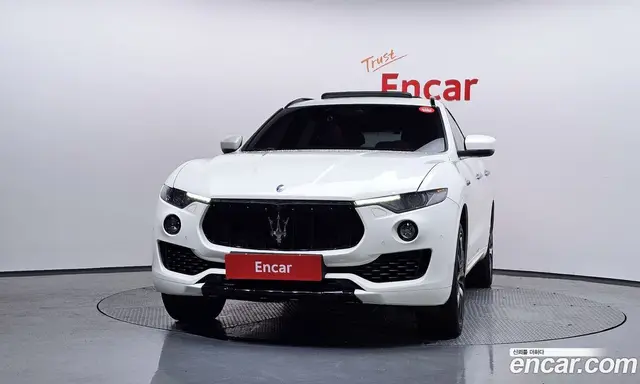 Maserati Levante 2017 3.0 автомат (гидро), миниатюра 3