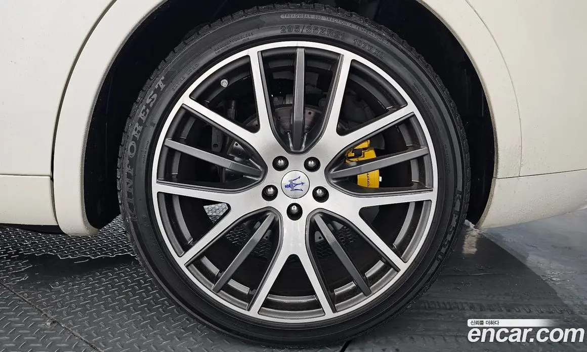 Maserati Levante 2017 3.0 автомат (гидро), фото 7