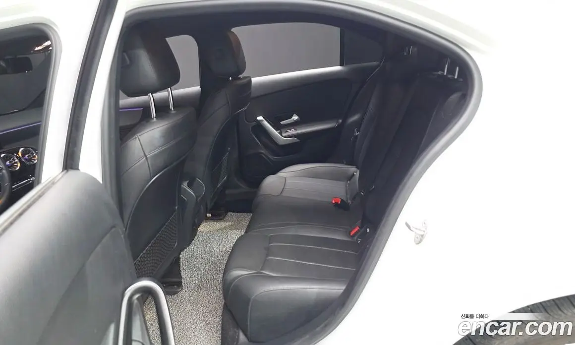 Mercedes-Benz A-Class 2021 2.0 автомат (гидро), фото 18