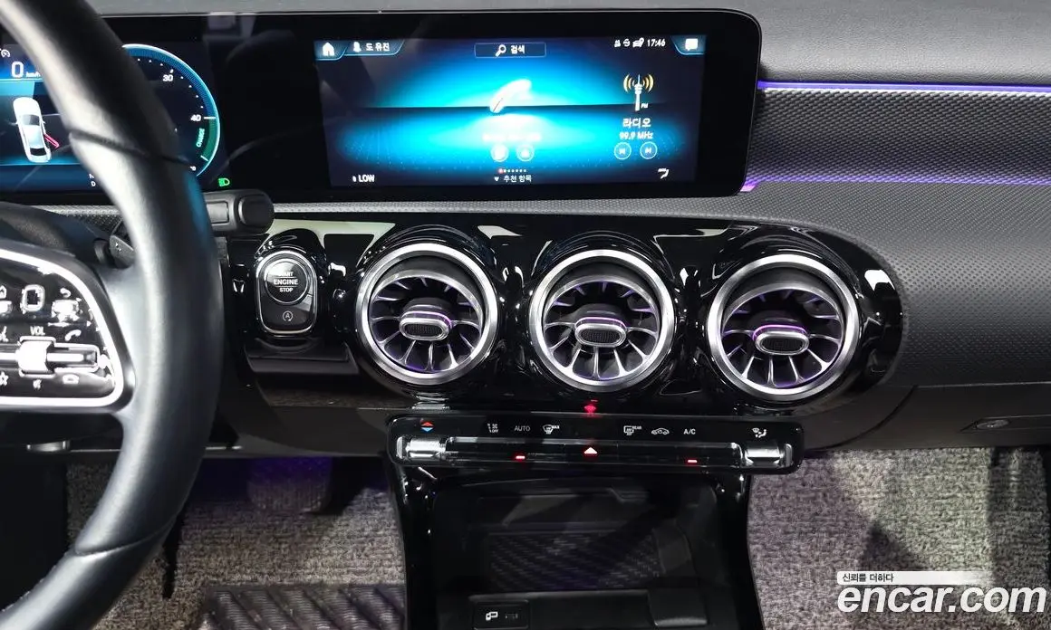 Mercedes-Benz A-Class 2021 2.0 автомат (гидро), фото 19