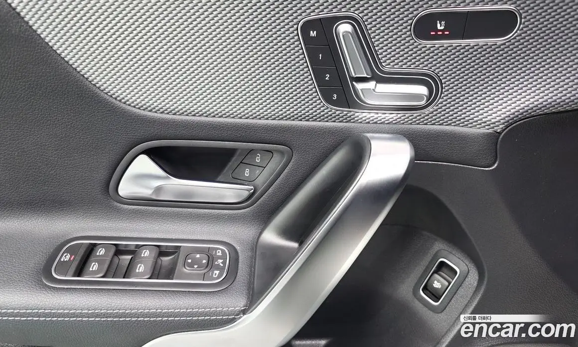 Mercedes-Benz A-Class 2021 2.0 автомат (гидро), фото 27