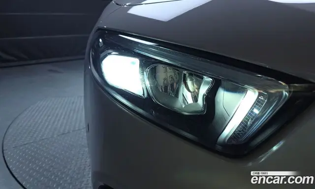 Mercedes-Benz A-Class 2021 2.0 автомат (гидро), миниатюра 8