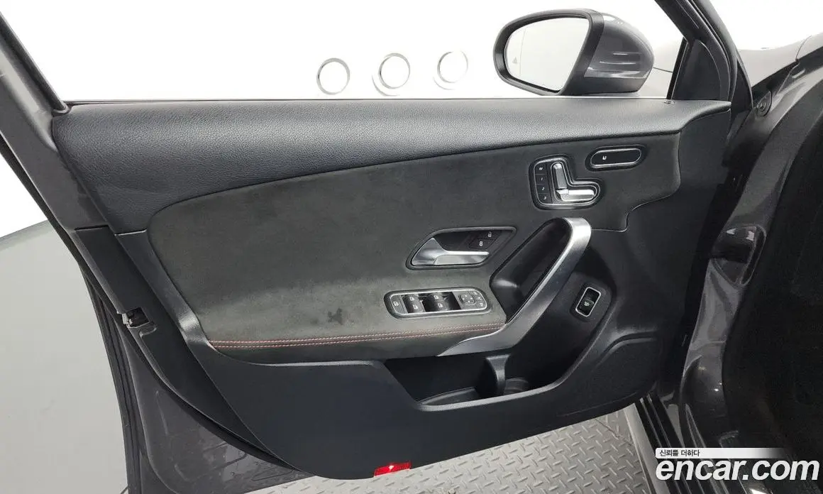 Mercedes-Benz A-Class 2021 2.0 автомат (гидро), фото 14