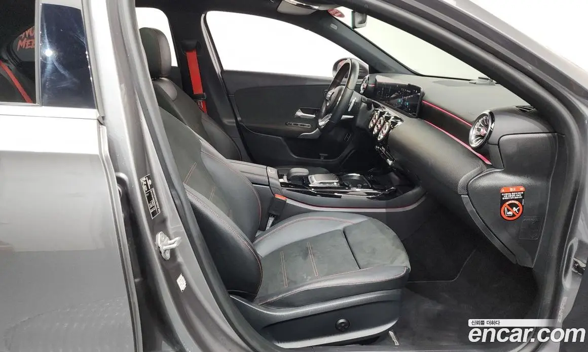 Mercedes-Benz A-Class 2021 2.0 автомат (гидро), фото 16
