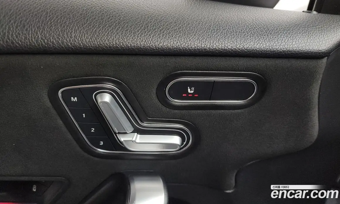 Mercedes-Benz A-Class 2021 2.0 автомат (гидро), фото 27