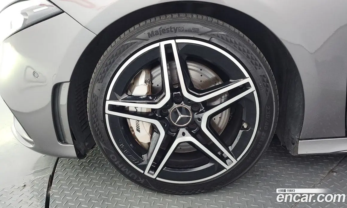 Mercedes-Benz A-Class 2021 2.0 автомат (гидро), фото 5