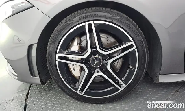 Mercedes-Benz A-Class 2021 2.0 автомат (гидро), миниатюра 5