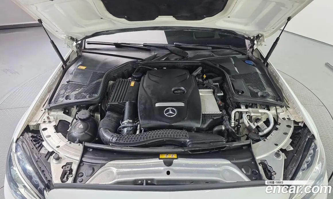 Mercedes-Benz C-Class 2016 2.0 автомат (гидро), фото 6