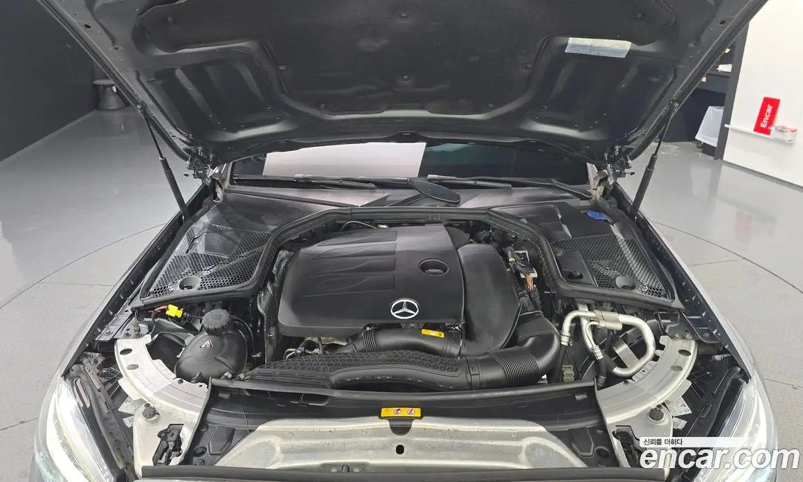 Mercedes-Benz C-Class 2021 2.0 автомат (гидро), фото 6