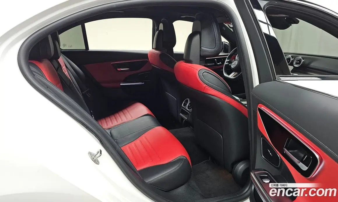 Mercedes-Benz C-Class 2023 2.0 автомат (гидро), фото 17