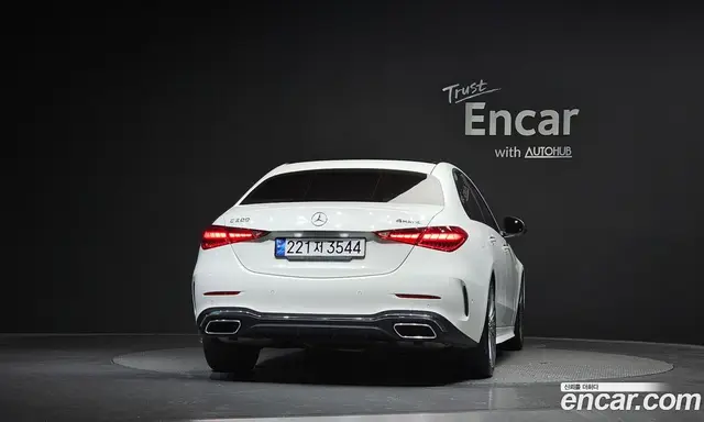 Mercedes-Benz C-Class 2023 2.0 автомат (гидро), миниатюра 3