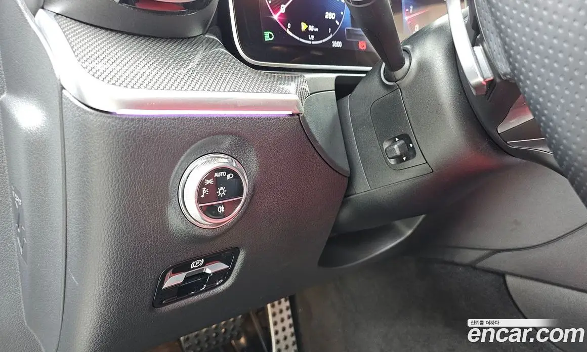 Mercedes-Benz C-Class 2023 2.0 автомат (гидро), фото 28