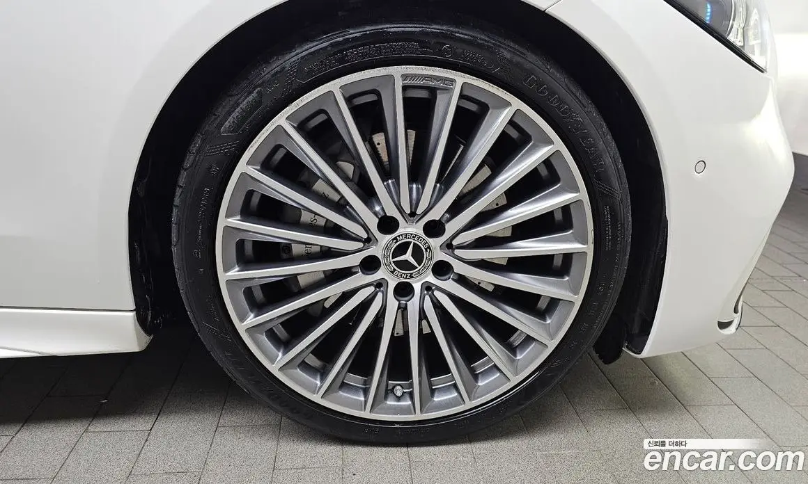 Mercedes-Benz C-Class 2023 2.0 автомат (гидро), фото 6