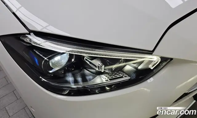 Mercedes-Benz C-Class 2023 2.0 автомат (гидро), миниатюра 7
