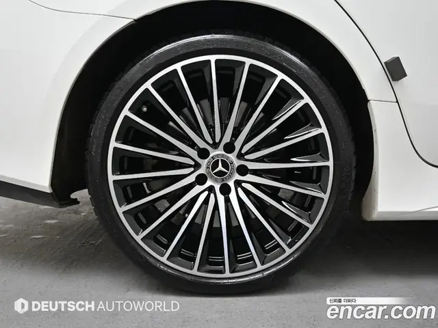 Mercedes-Benz CLS-Class 2022 3.0 автомат (гидро), миниатюра 5