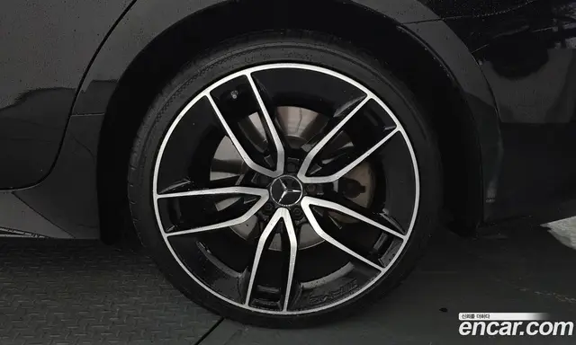 Mercedes-Benz CLS-Class 2023 3.0 автомат (гидро), миниатюра 7
