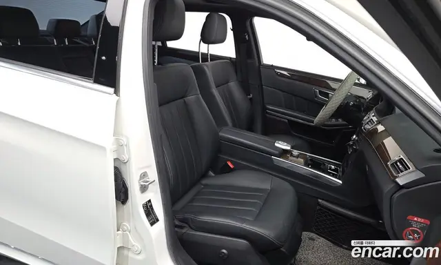 Mercedes-Benz E-Class 2014 3.5 автомат (гидро), миниатюра 10