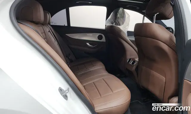 Mercedes-Benz E-Class 2018 2.0 автомат (гидро), миниатюра 11