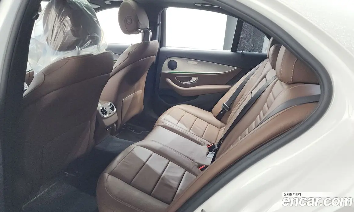 Mercedes-Benz E-Class 2018 2.0 автомат (гидро), фото 20