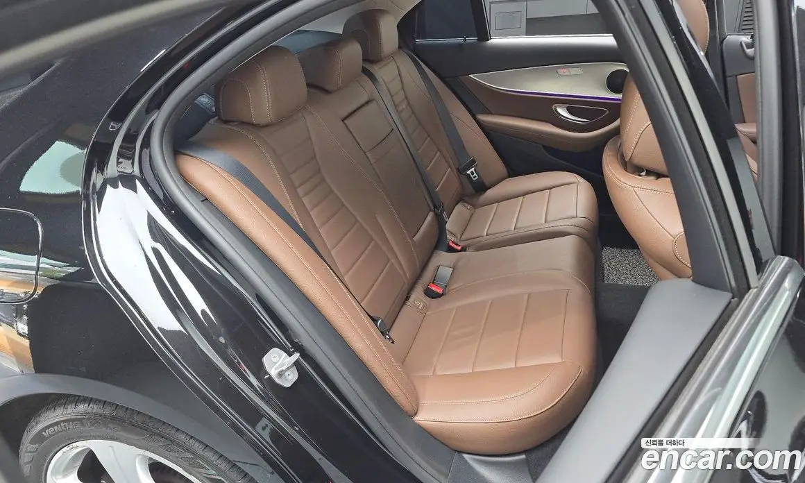 Mercedes-Benz E-Class 2018 2.0 автомат (гидро), фото 16