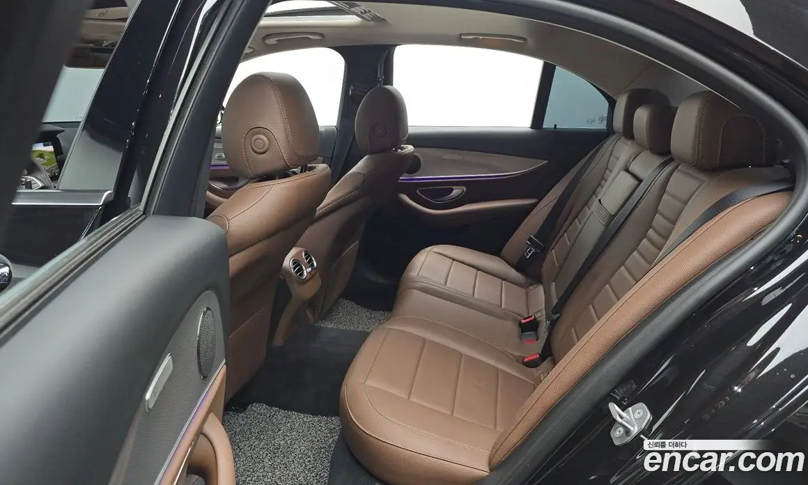 Mercedes-Benz E-Class 2018 2.0 автомат (гидро), фото 17