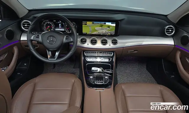 Mercedes-Benz E-Class 2018 2.0 автомат (гидро), миниатюра 9