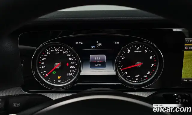Mercedes-Benz E-Class 2018 2.0 автомат (гидро), миниатюра 10