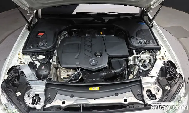 Mercedes-Benz E-Class 2018 1.9 автомат (гидро), миниатюра 6