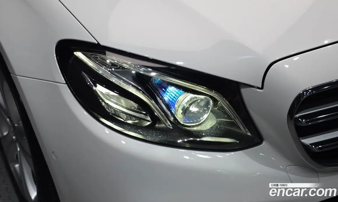 Mercedes-Benz E-Class 2018 1.9 автомат (гидро), фото 8