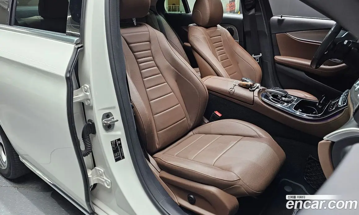 Mercedes-Benz E-Class 2019 2.0 автомат (гидро), фото 12