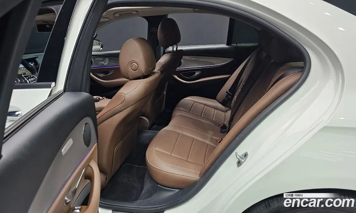 Mercedes-Benz E-Class 2019 2.0 автомат (гидро), фото 13