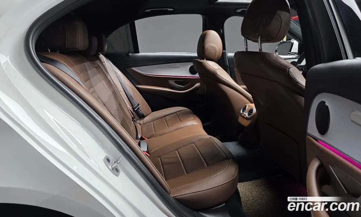 Mercedes-Benz E-Class 2020 2.0 автомат (гидро), фото 17