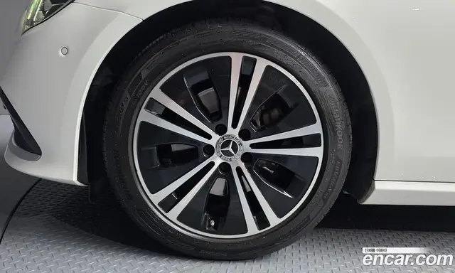 Mercedes-Benz E-Class 2020 2.0 автомат (гидро), миниатюра 5