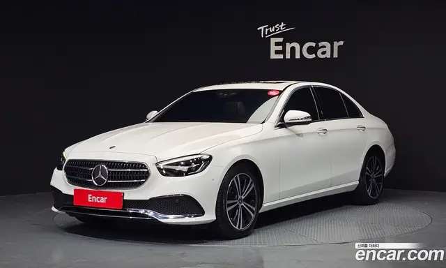 Mercedes-Benz E-Class 2020 2.0 автомат (гидро), миниатюра 1