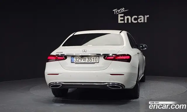 Mercedes-Benz E-Class 2020 2.0 автомат (гидро), миниатюра 4