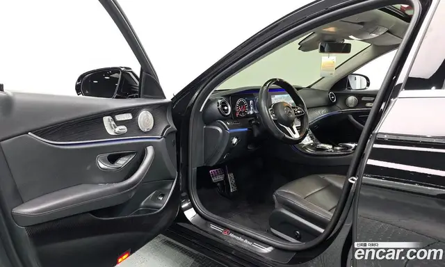 Mercedes-Benz E-Class 2020 2.0 автомат (гидро), миниатюра 10