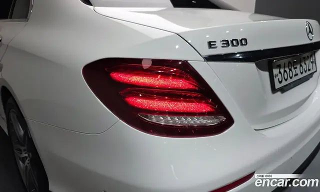 Mercedes-Benz E-Class 2020 2.0 автомат (гидро), миниатюра 8