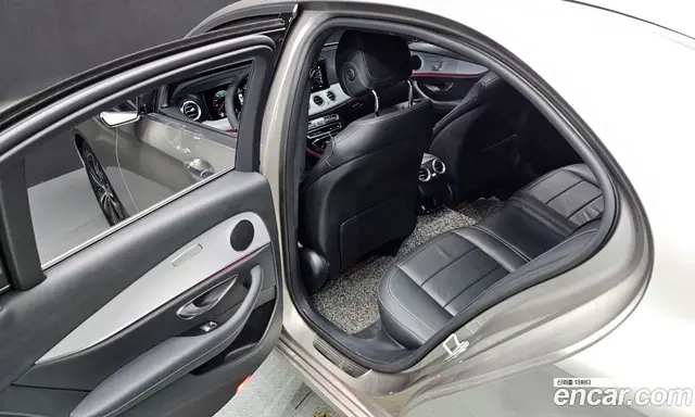 Mercedes-Benz E-Class 2020 2.0 автомат (гидро), миниатюра 11