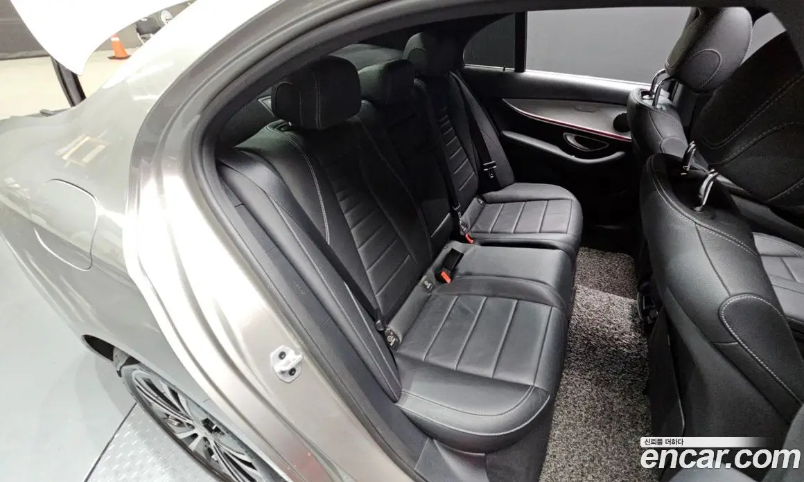 Mercedes-Benz E-Class 2020 2.0 автомат (гидро), фото 12