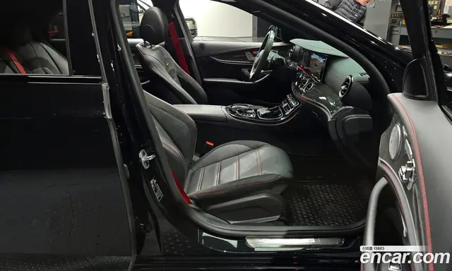 Mercedes-Benz E-Class 2020 3.0 автомат (гидро), миниатюра 11 Mercedes-Benz E-Class 2020 3.0 автомат (гидро), миниатюра 11