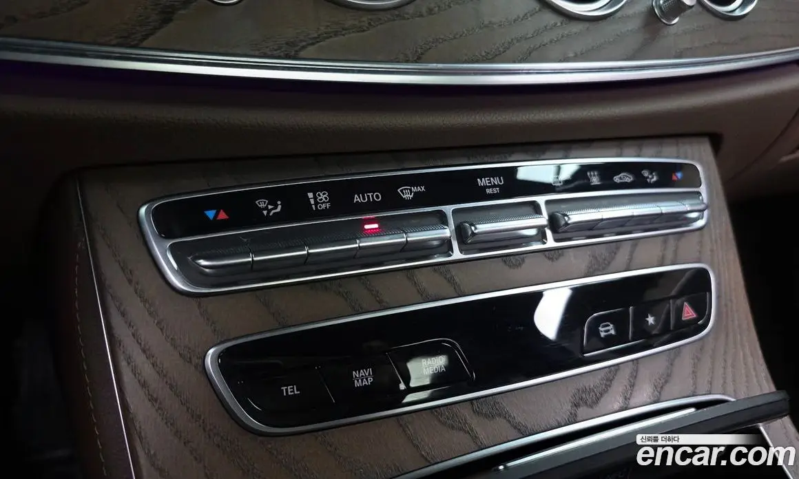 Mercedes-Benz E-Class 2021 2.0 автомат (гидро), фото 16 Mercedes-Benz E-Class 2021 2.0 автомат (гидро), фото 16
